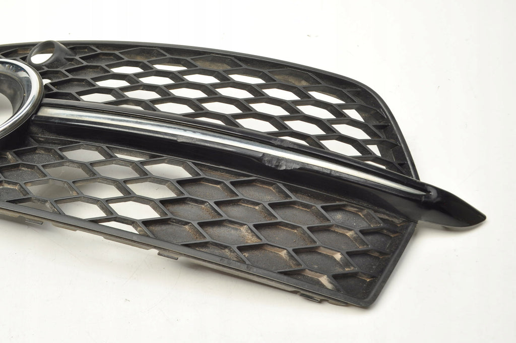 FRAME HALOGEN GRILLE LEFT AUDI Q5 S-LINE LIFT 8R0807681S