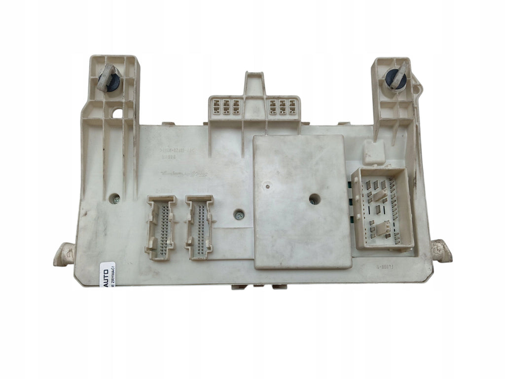 FUSE BOX BSI MODULE VOLVO C30 S40 II V50 30765015