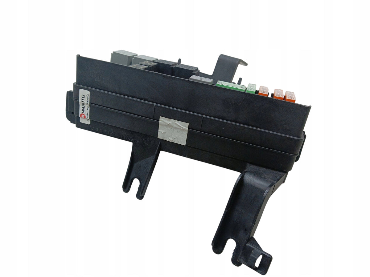 FUSE BOX MERCEDES R W251 LIFT (2009-2014) A1649820423