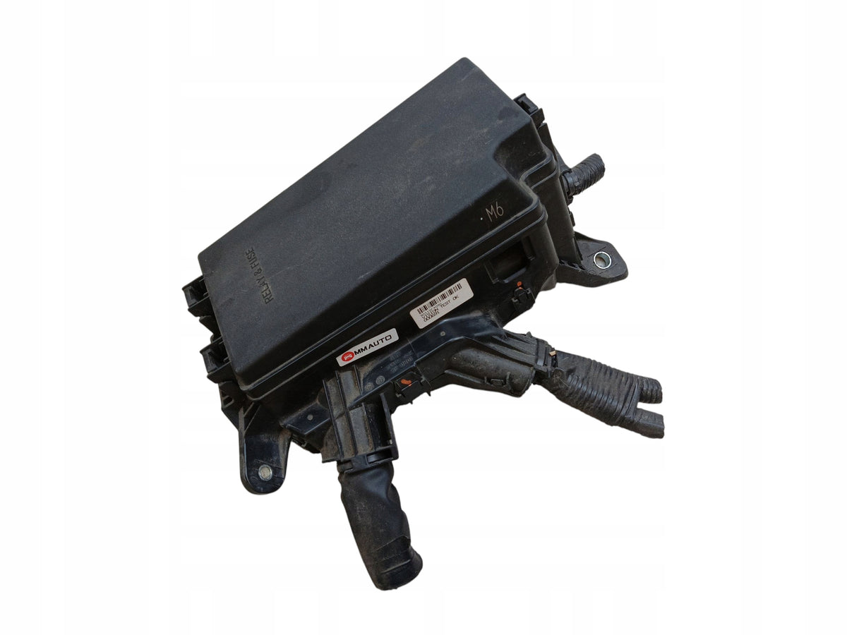 FUSE BOX TOYOTA C-HR AND CHR 82115F4090