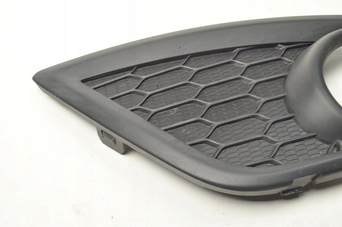 HALOGEN BUMPER GRILLE RIGHT VOLVO C30 LIFT RDESIGN 31298172