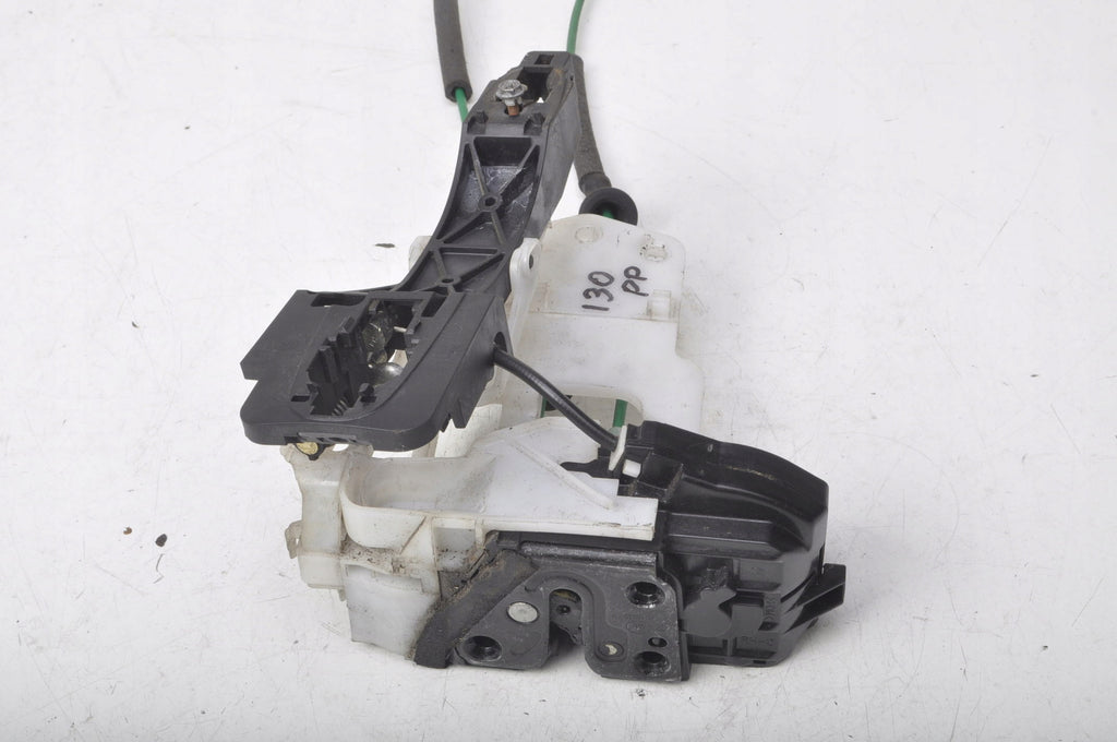 HYUNDAI I30 AND DOOR LOCK RIGHT FRONT 7 PIN