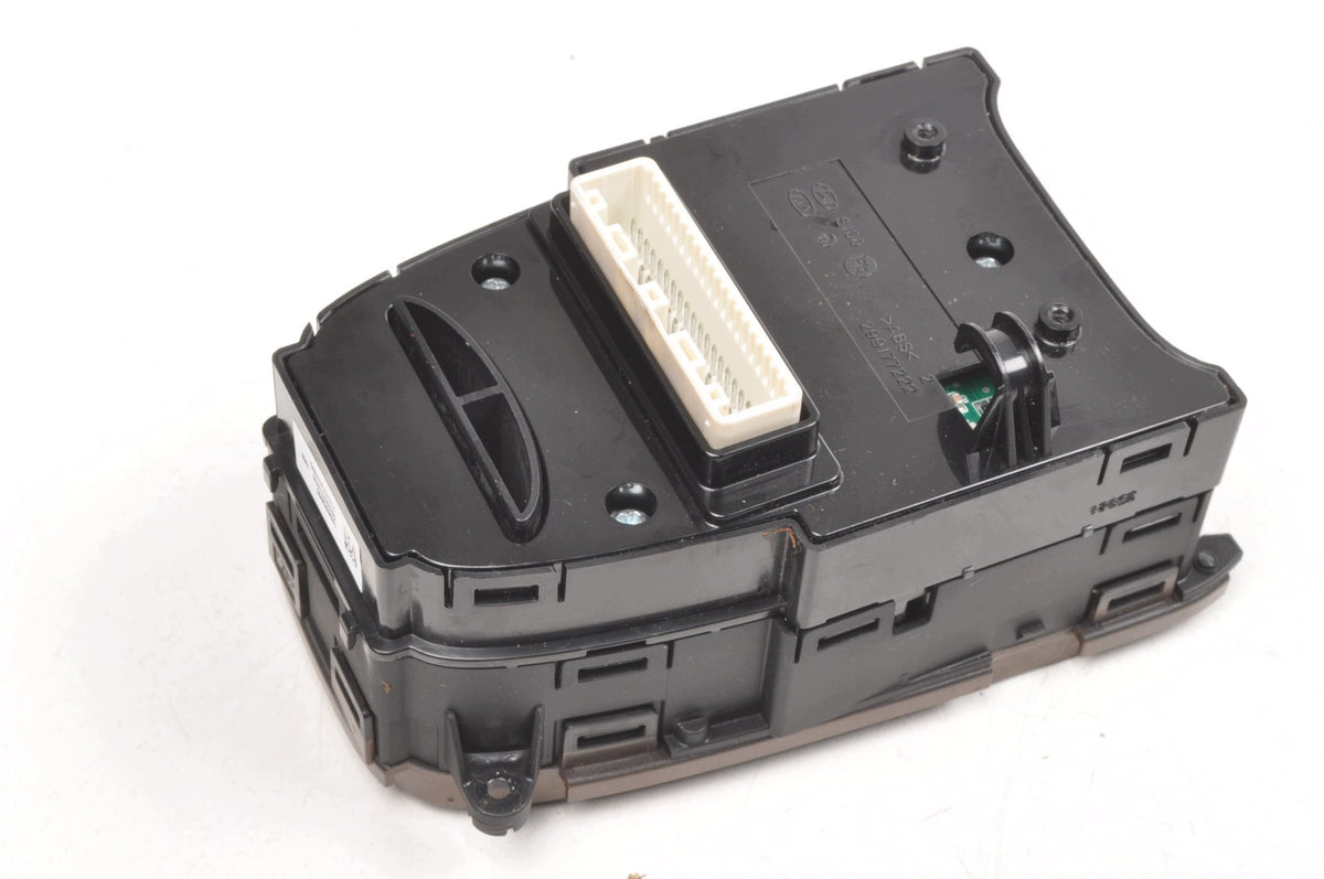 HYUNDAI IONIQ 93300G7830 SWITCH PANEL