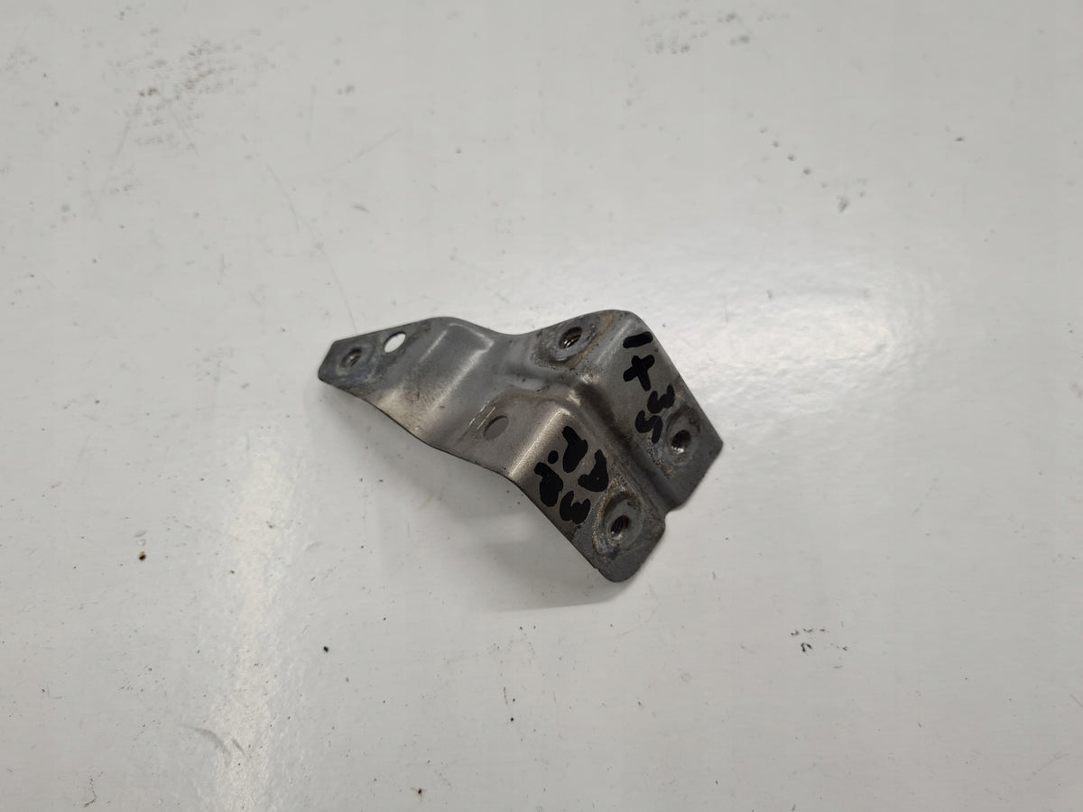 HYUNDAI IX35 FENDER BRACKET RIGHT FRONT A3