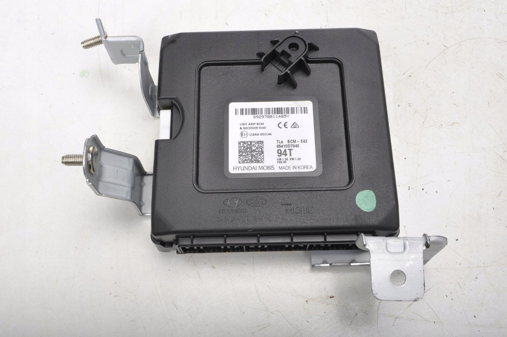 HYUNDAI TUCSON III RELAY MODULE 95410D7940