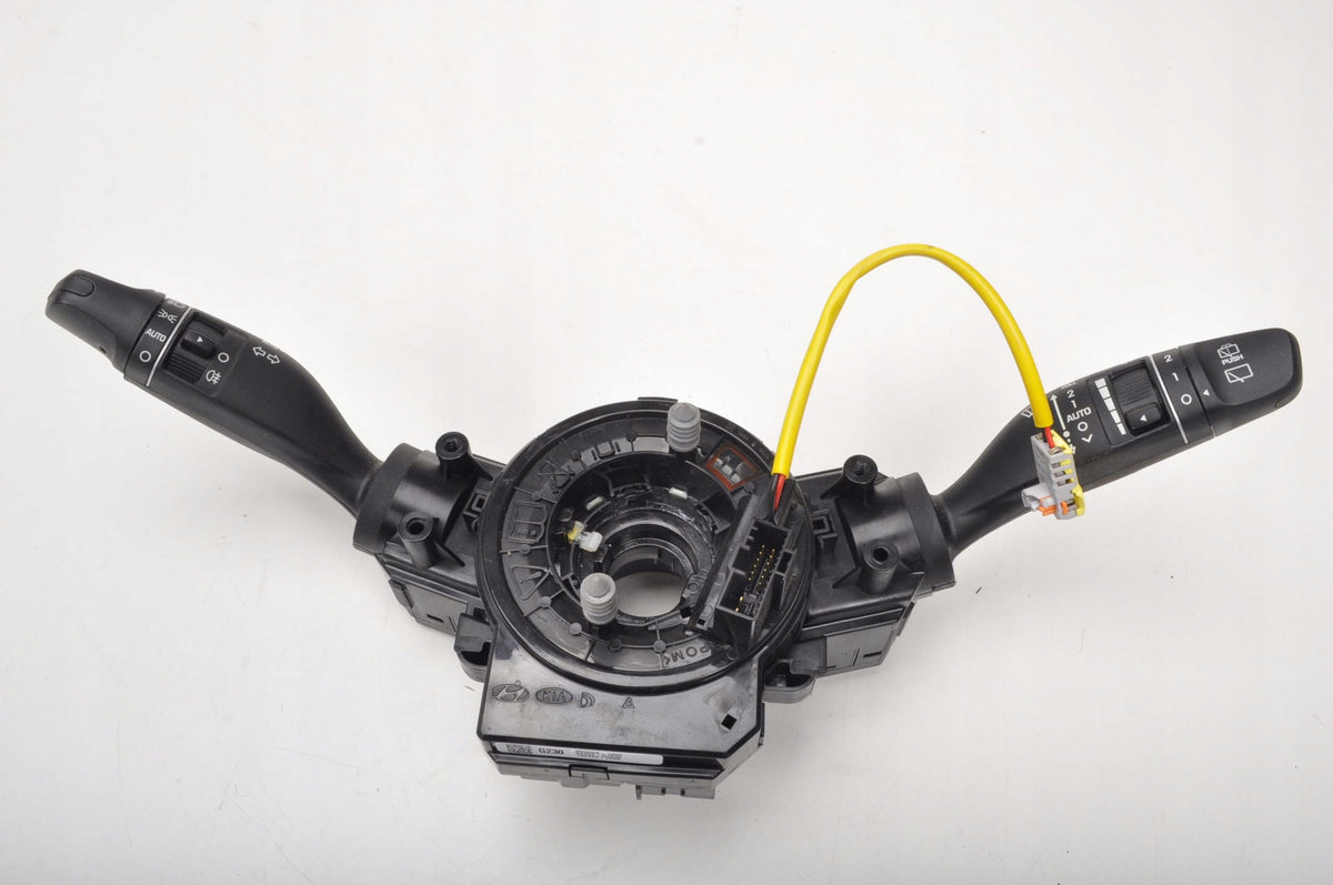 I30 III N COMBINED SWITCH 93404-S0860 2020R