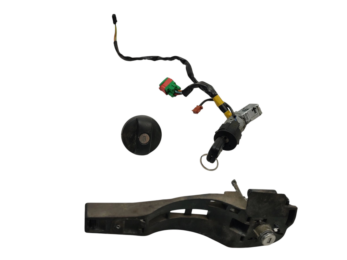 IGNITION KEY INSERT STOPPER CITROEN C3 AND N0501413