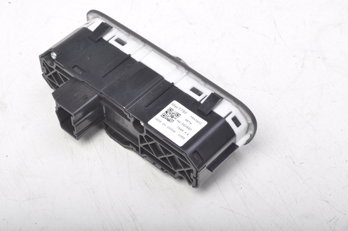 INSIGNIA II B LIGHT SWITCH 39121796 2018R