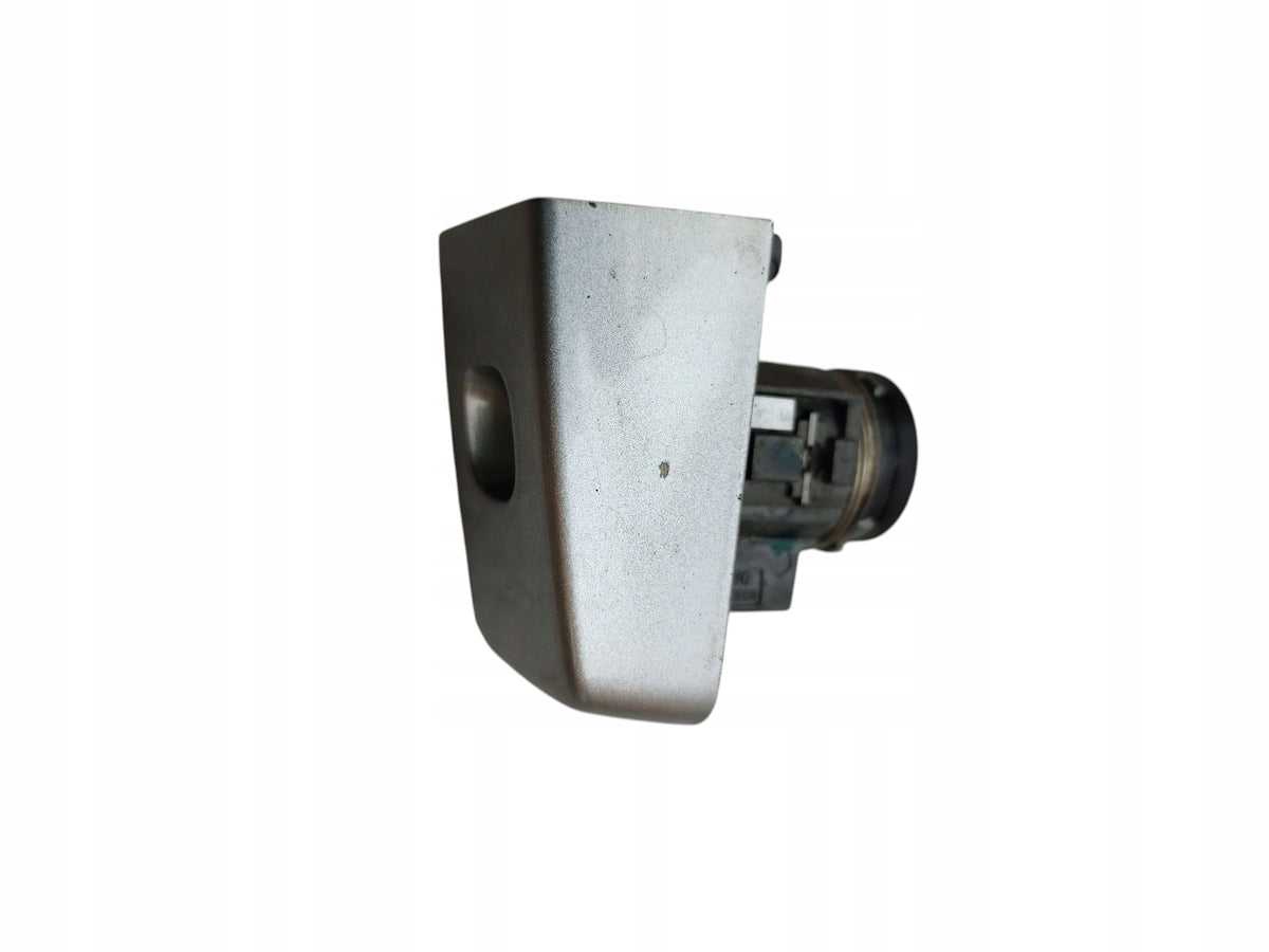KEY REMOTE CONTROL INSERT LAND ROVER DEFENDER II L663