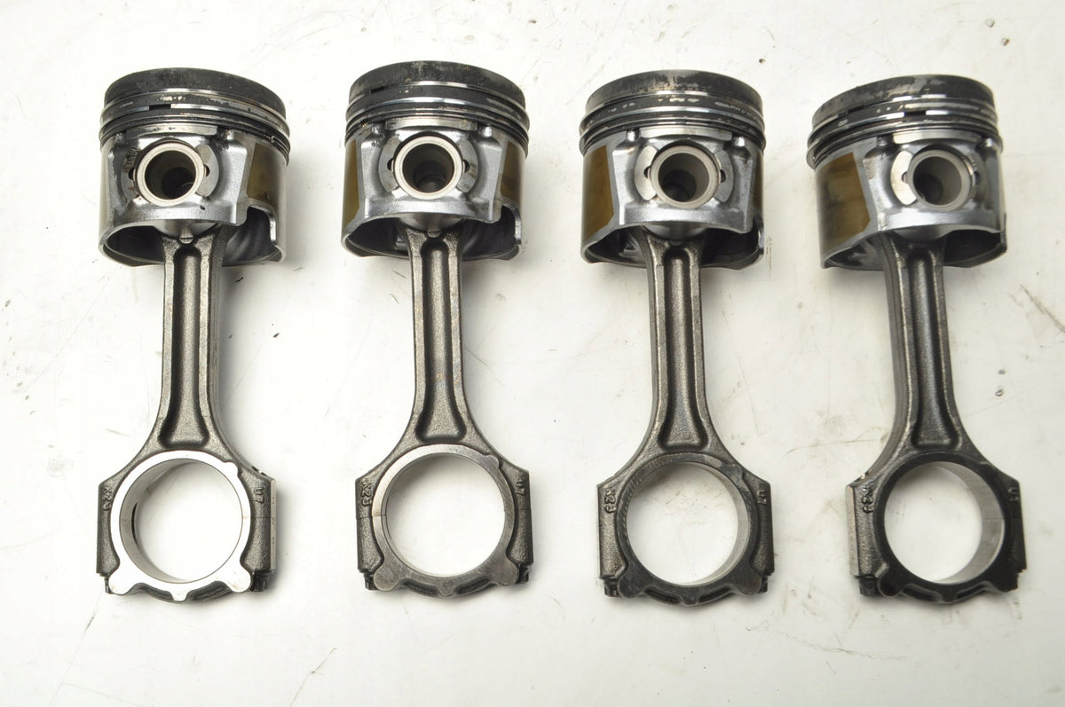 KIA CARENS IV 1.7 CDTI PISTON WITH CONNECTING ROD PC77