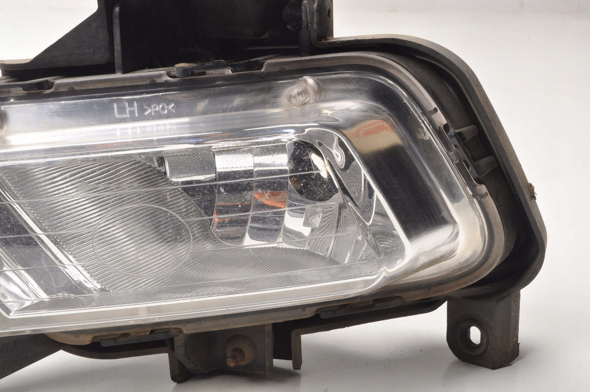 KIA CEED AND HALOGEN LEFT LIFT