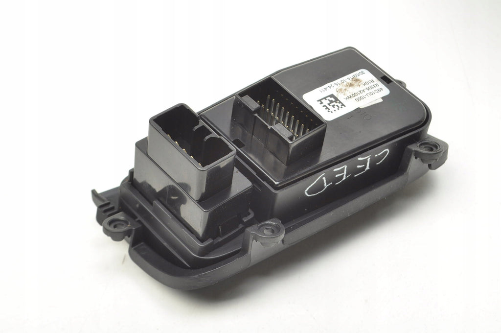 KIA CEED II LIGHT SWITCH 49D10U-1000