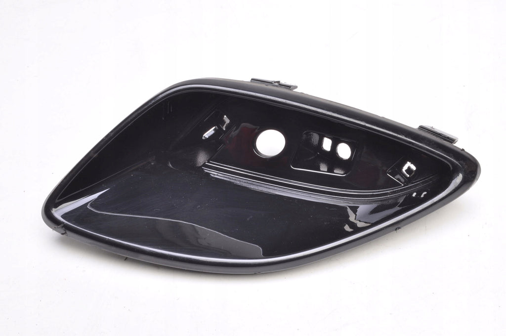 KIA CEED III REFLECTOR MOUNT RIGHT REAR 86662-J7010
