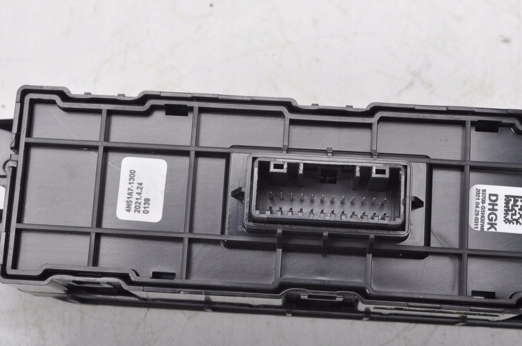 KIA NIRO SWITCH PANEL 33700-G5HG0