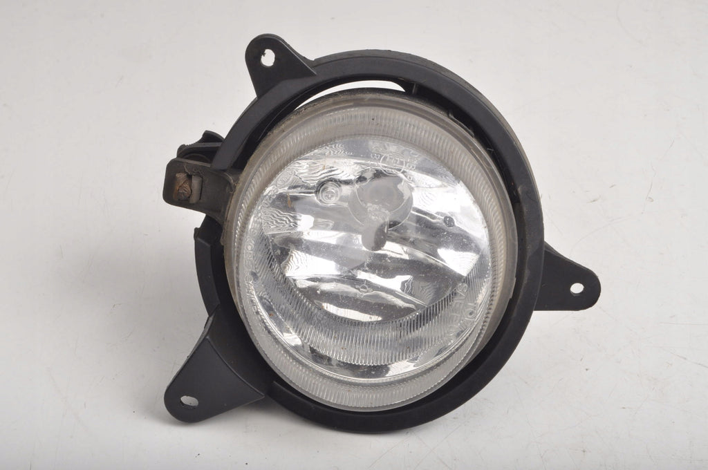KIA SORENTO AND HALOGEN RIGHT 92202-3E0