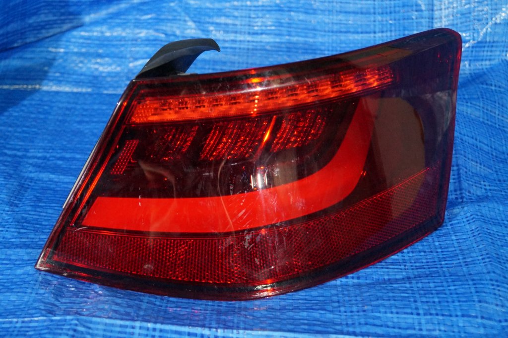 LAMP RIGHT REAR AUDI A3 8V 3D 8V3945096D LED