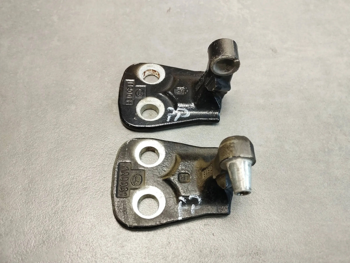 Land Rover Range Rover Sport L320 DOOR HINGES RIGHT FRONT