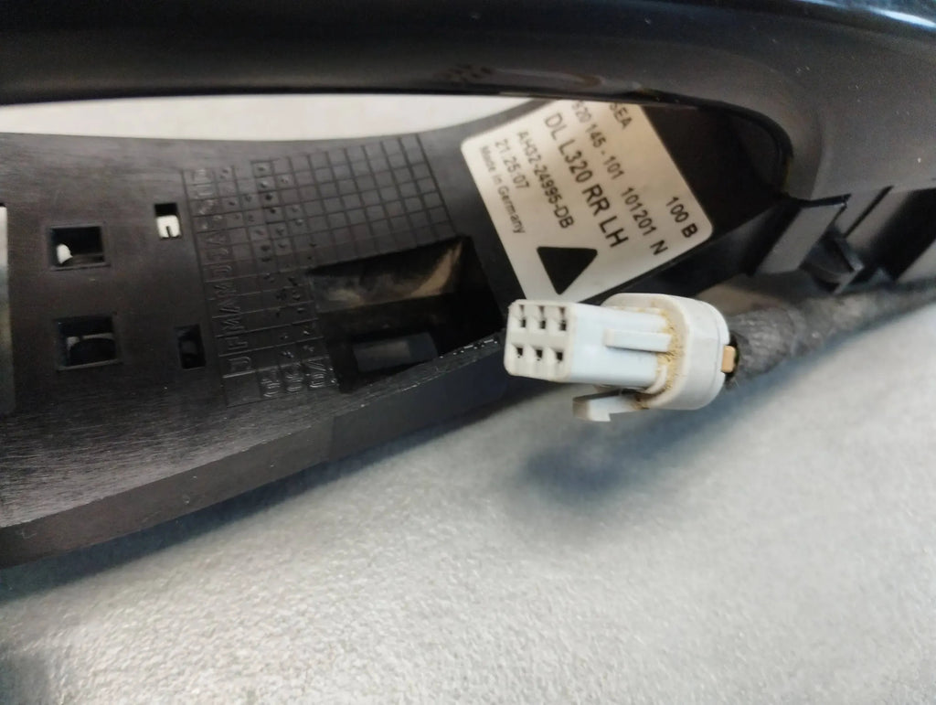Land Rover Range Rover Sport L320 HANDLE LEFT REAR AH3224995DB