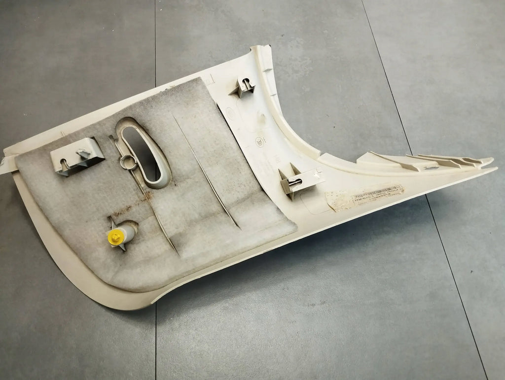 Land Rover Range Rover Sport L320 POST COVER 632240061