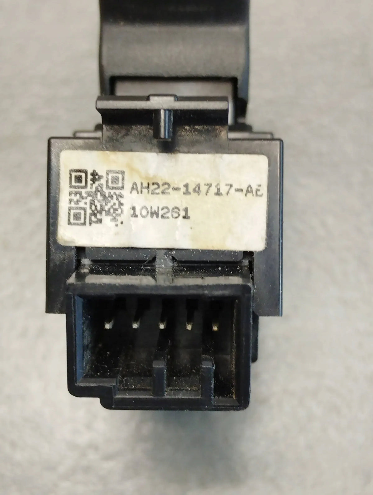 Land Rover Range Rover Sport L320 WINDOW SWITCH LEFT REAR AH2214717AE