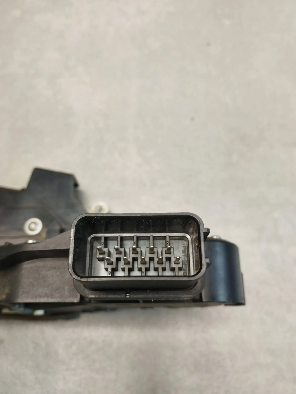 Land Rover Range Rover Sport L320 lock left front 6W8A21813GD