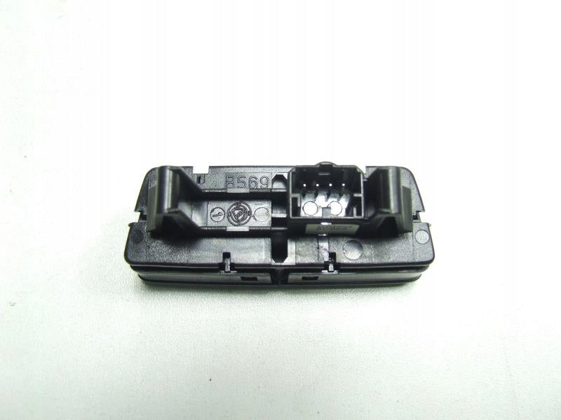 MASERATI QUATTROPORTE VI FLAP OPENING BUTTON 670049319
