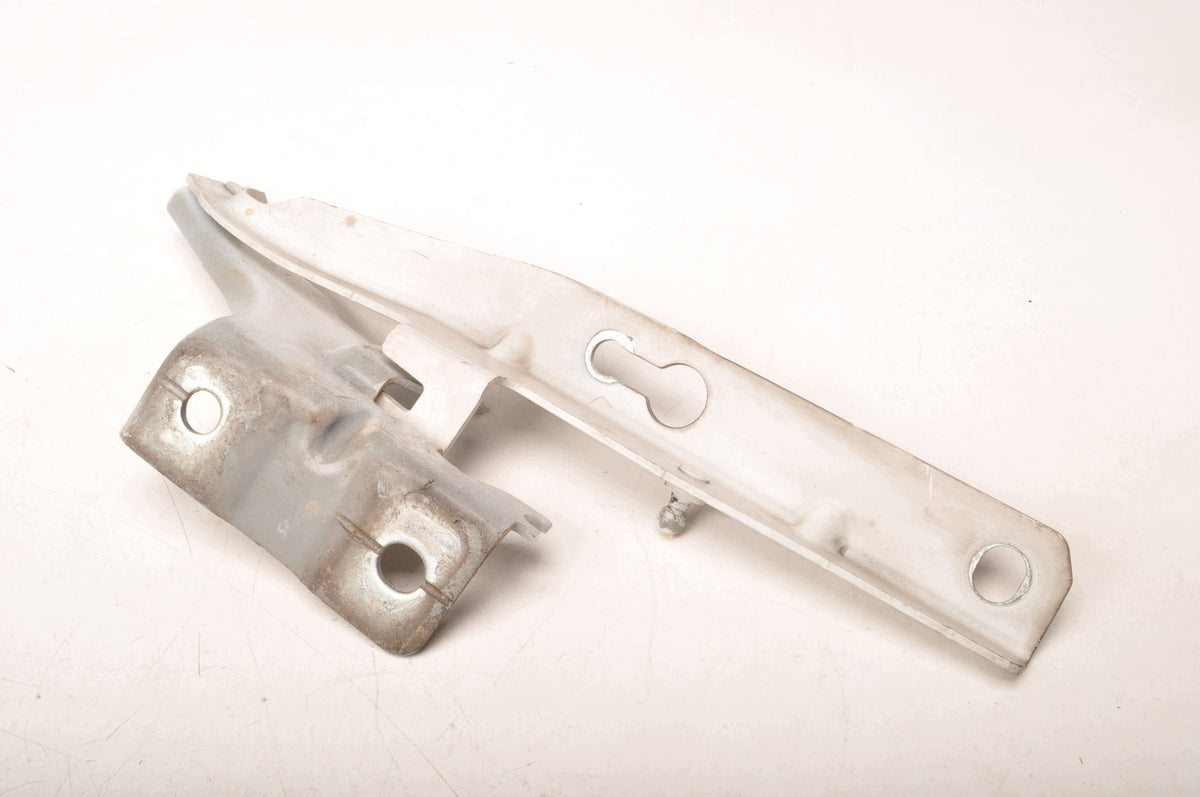 MASK HINGE VOLVO XC60 II 31424537 LEFT