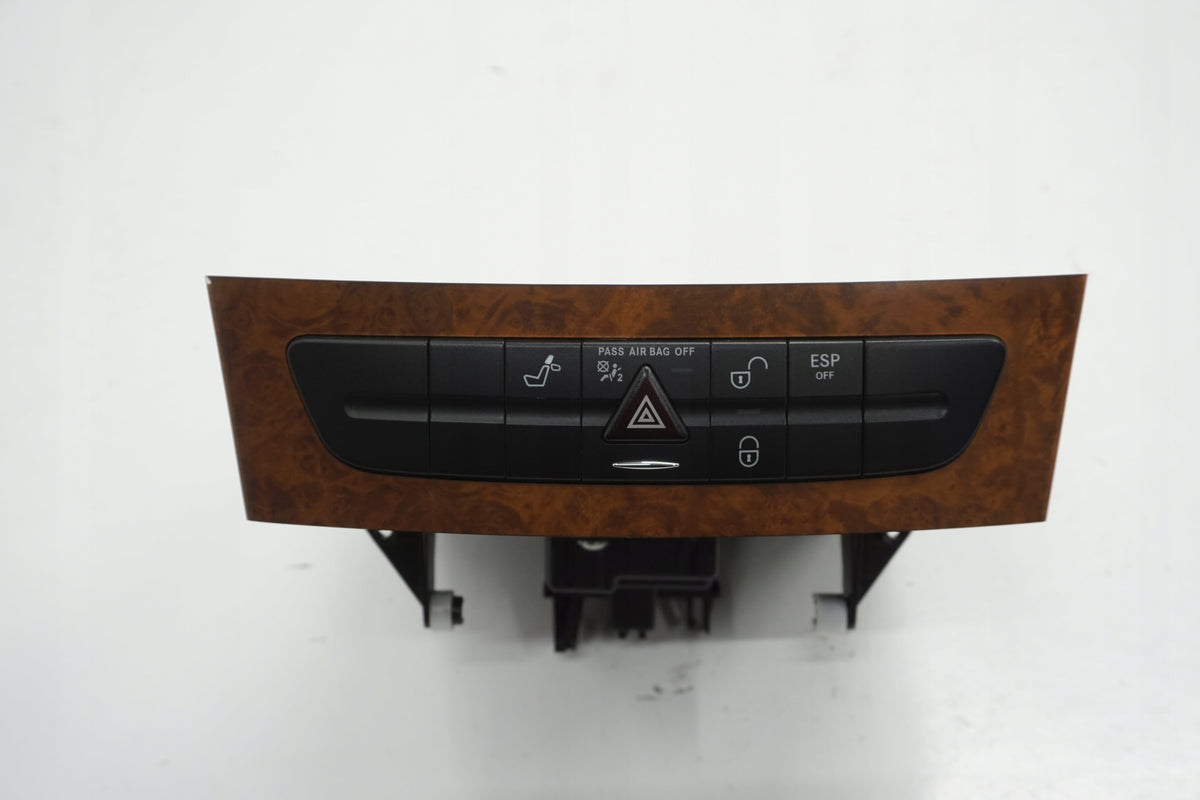 MERCEDES CLS W219 CONTROL PANEL STORAGE A2116830091