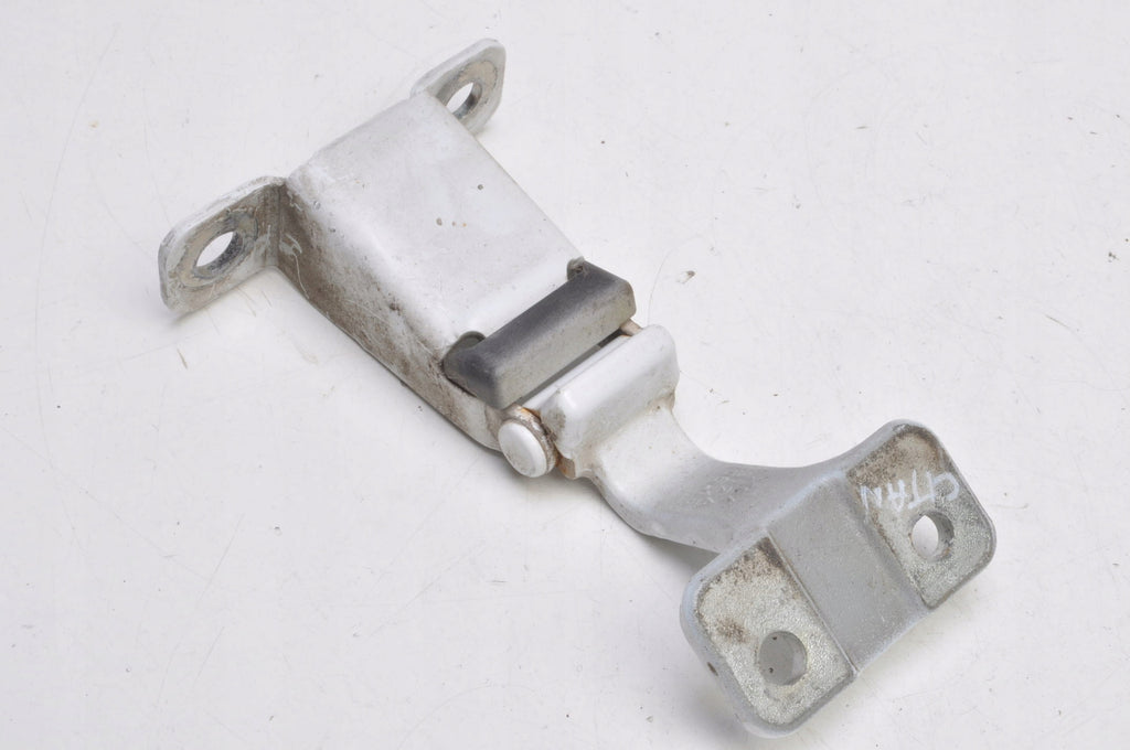 MERCEDES W415 HINGE DOOR STOP RIGHT REAR KL4312A