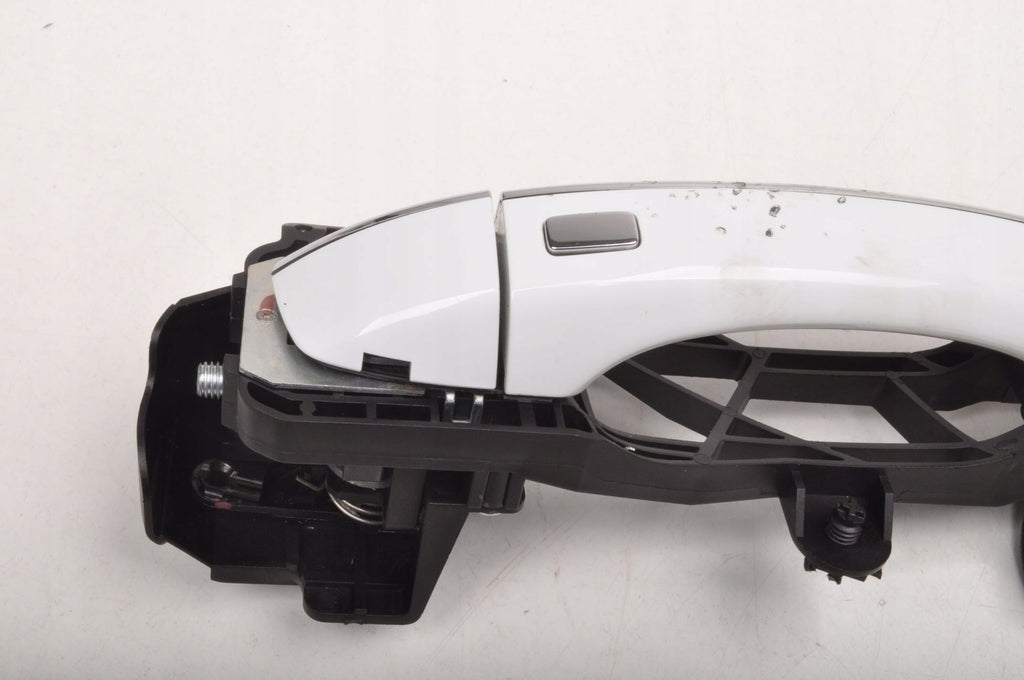 MG HS DOOR HANDLE EXTERIOR RIGHT FRONT UK