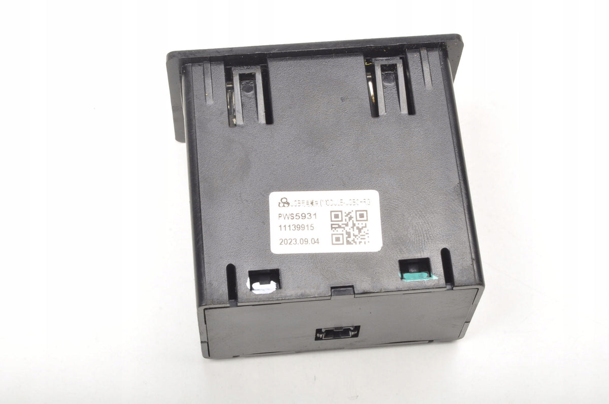 MG HS USB 11139915 2024 INPUT
