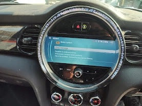 MINI COOPER F56 SE (2019-2024) 9824925 NAVIGATION RADIO DISPLAY