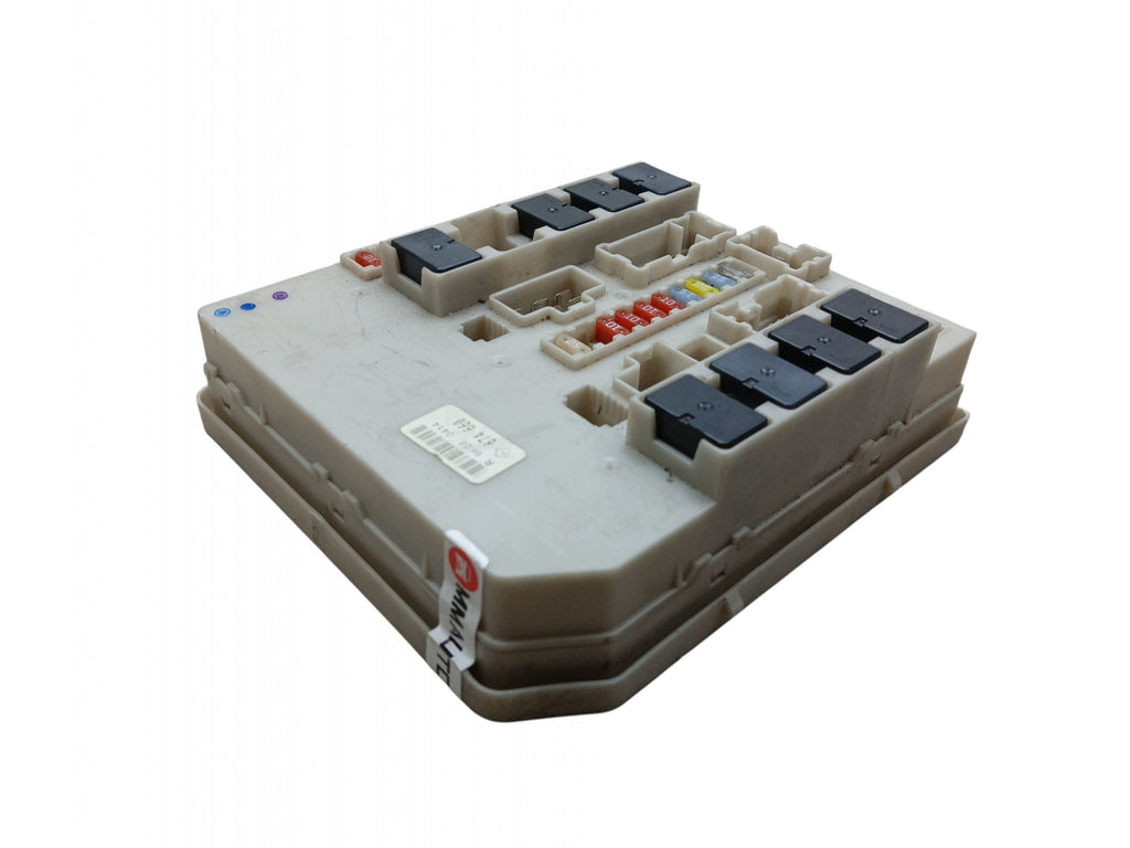 MODULE EAR FUSE BOX RENAULT CLIO III MODUS 1.5 DCI 674660