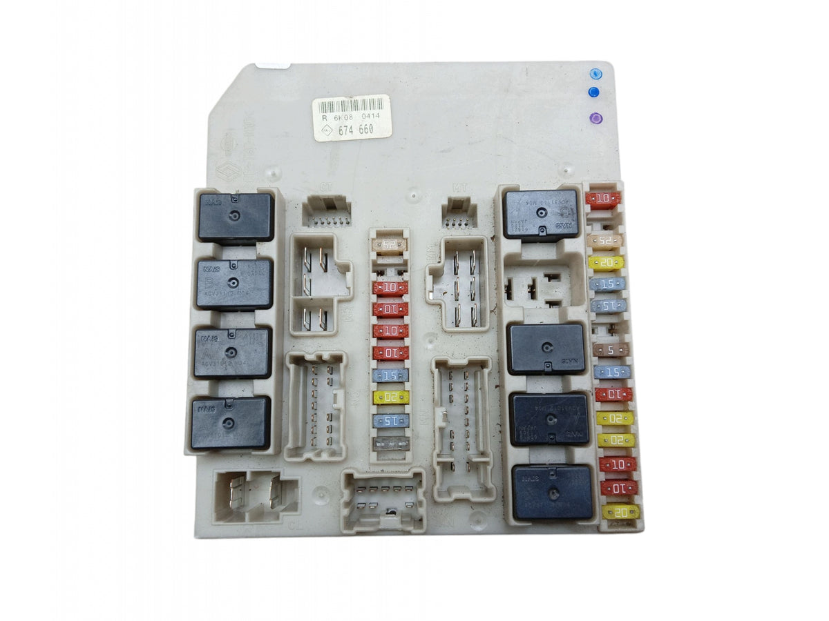 MODULE EAR FUSE BOX RENAULT CLIO III MODUS 1.5 DCI 674660