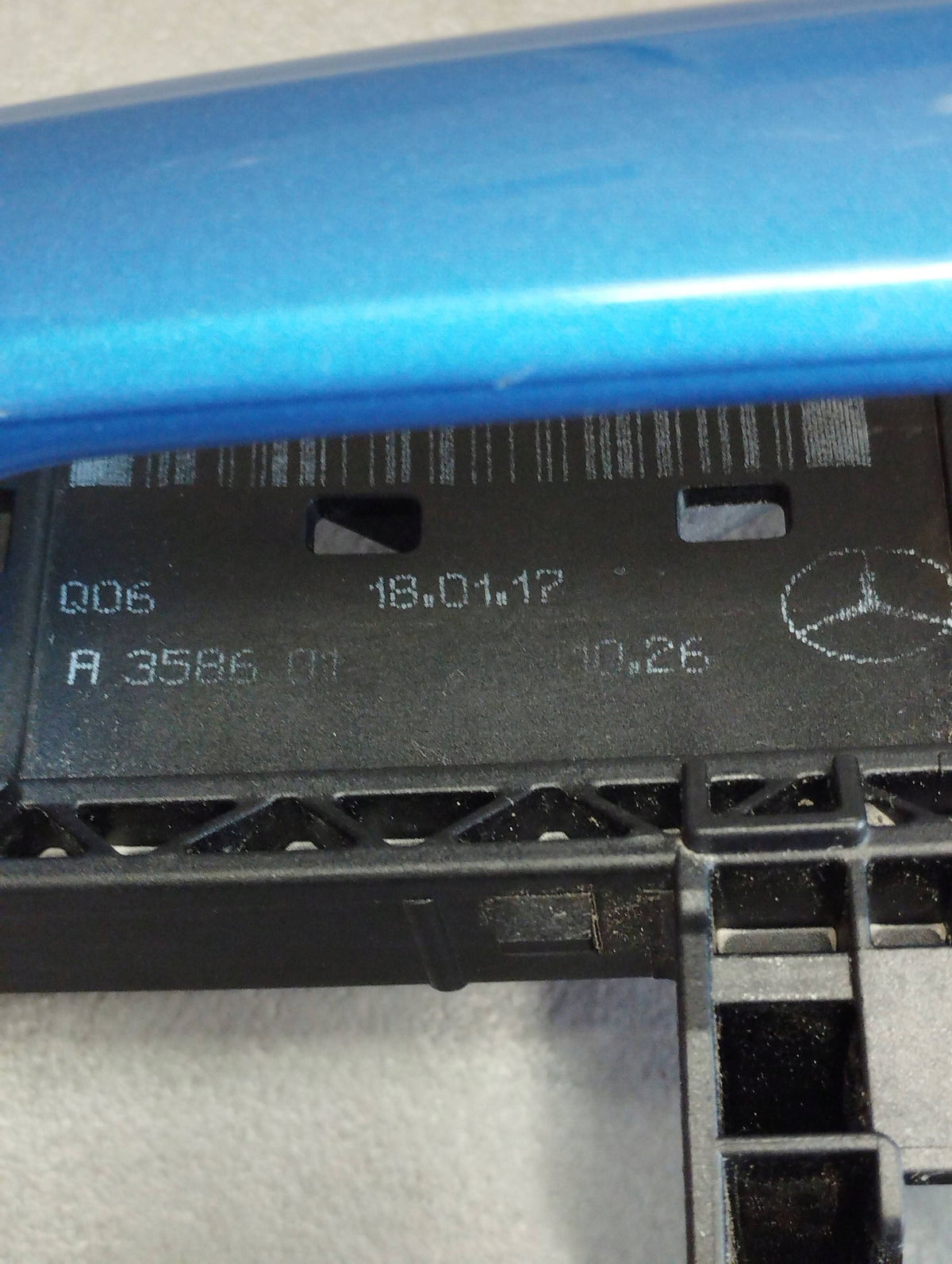 Mercedes-Benz B W246 W242 HANDLE LEFT REAR 162