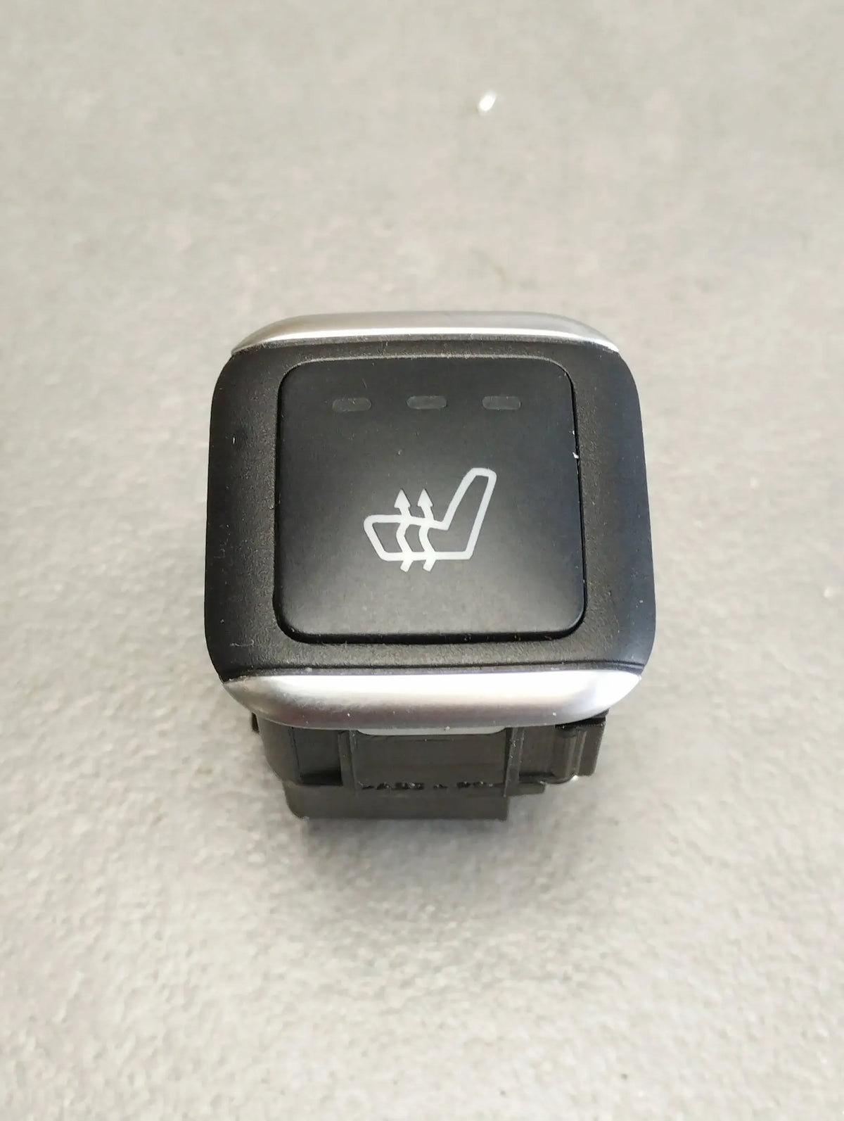 Mercedes-Benz CLS C218 COUCH HEATING SWITCH A2129059500