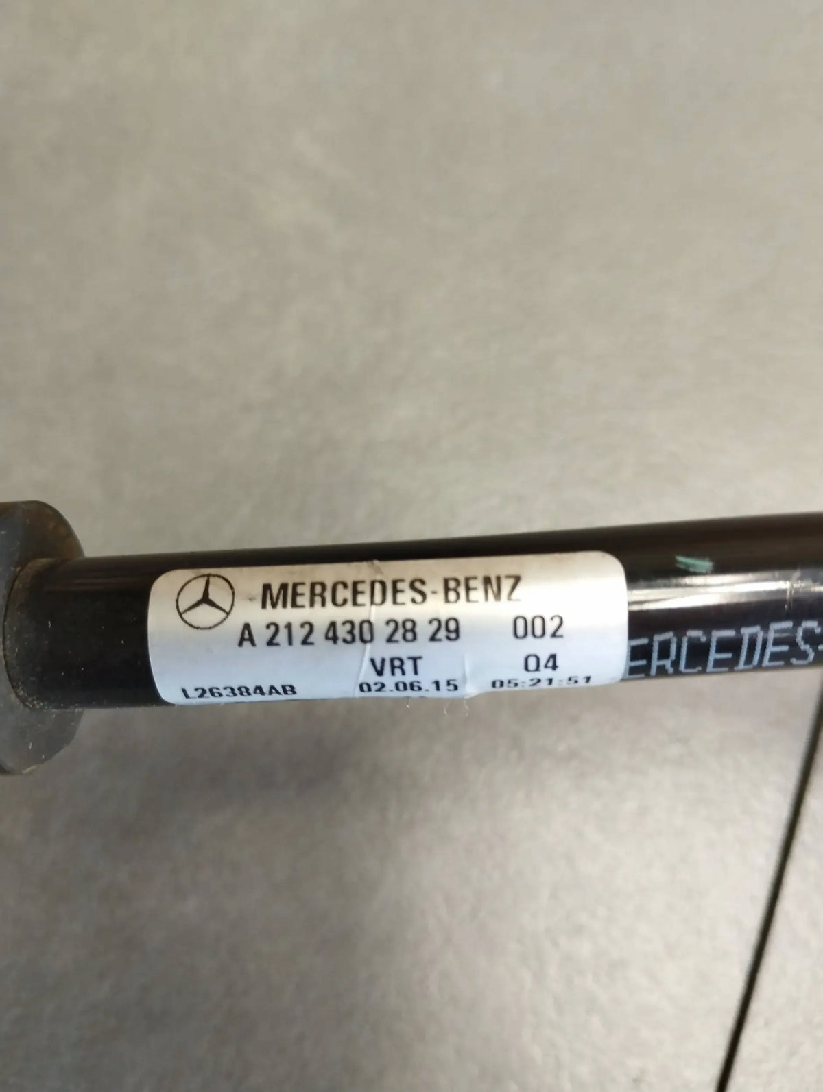 Mercedes-Benz CLS C218 VACUUM CABLE A2124302829