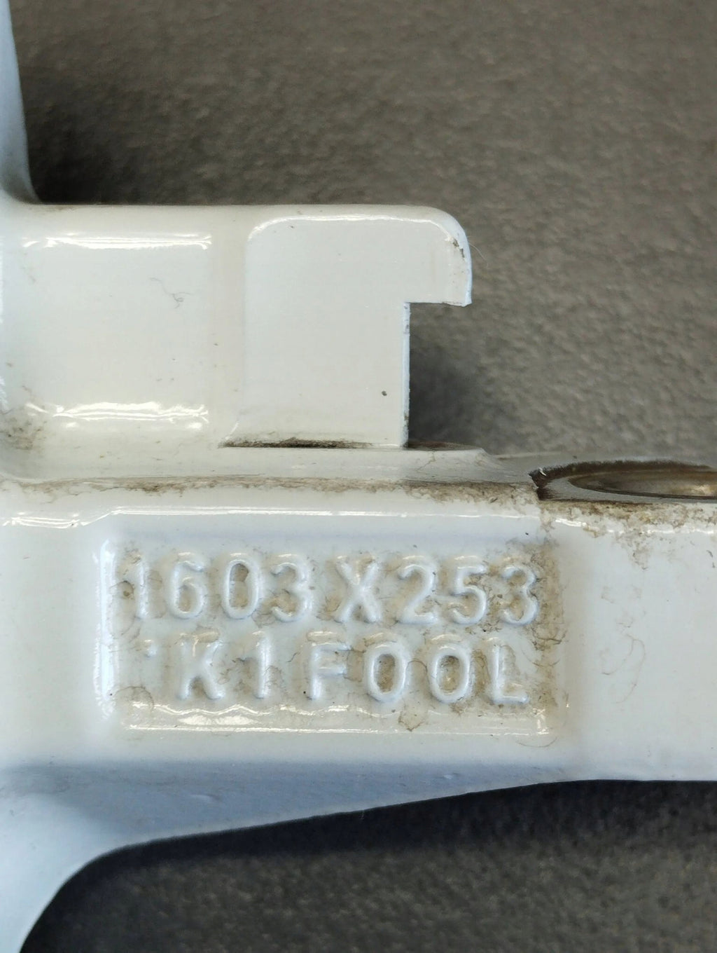 Mercedes-Benz GLC X253 BODY HINGE LEFT UPPER LOWER REAR