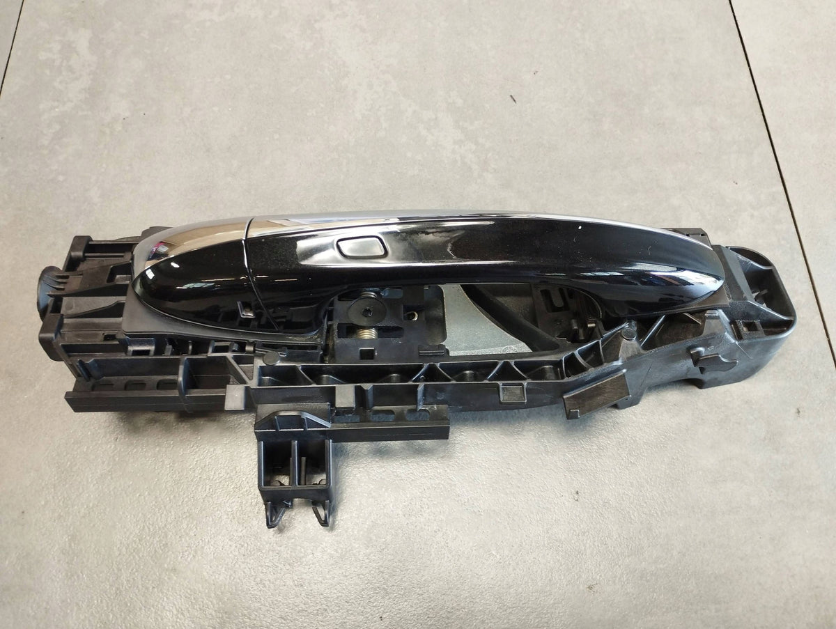Mercedes-Benz GLC X253 HANDLE RIGHT FRONT A0997602000 UK