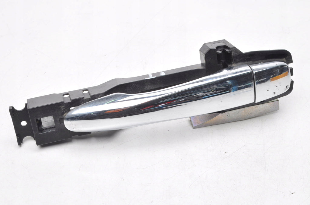 NISSAN X-TRAIL T32 DOOR HANDLE RIGHT REAR