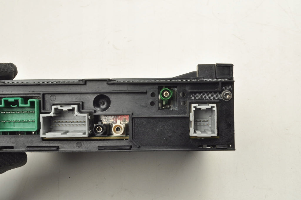 OPEL INSIGNIA AND RADIO AMPLIFIER 39039745