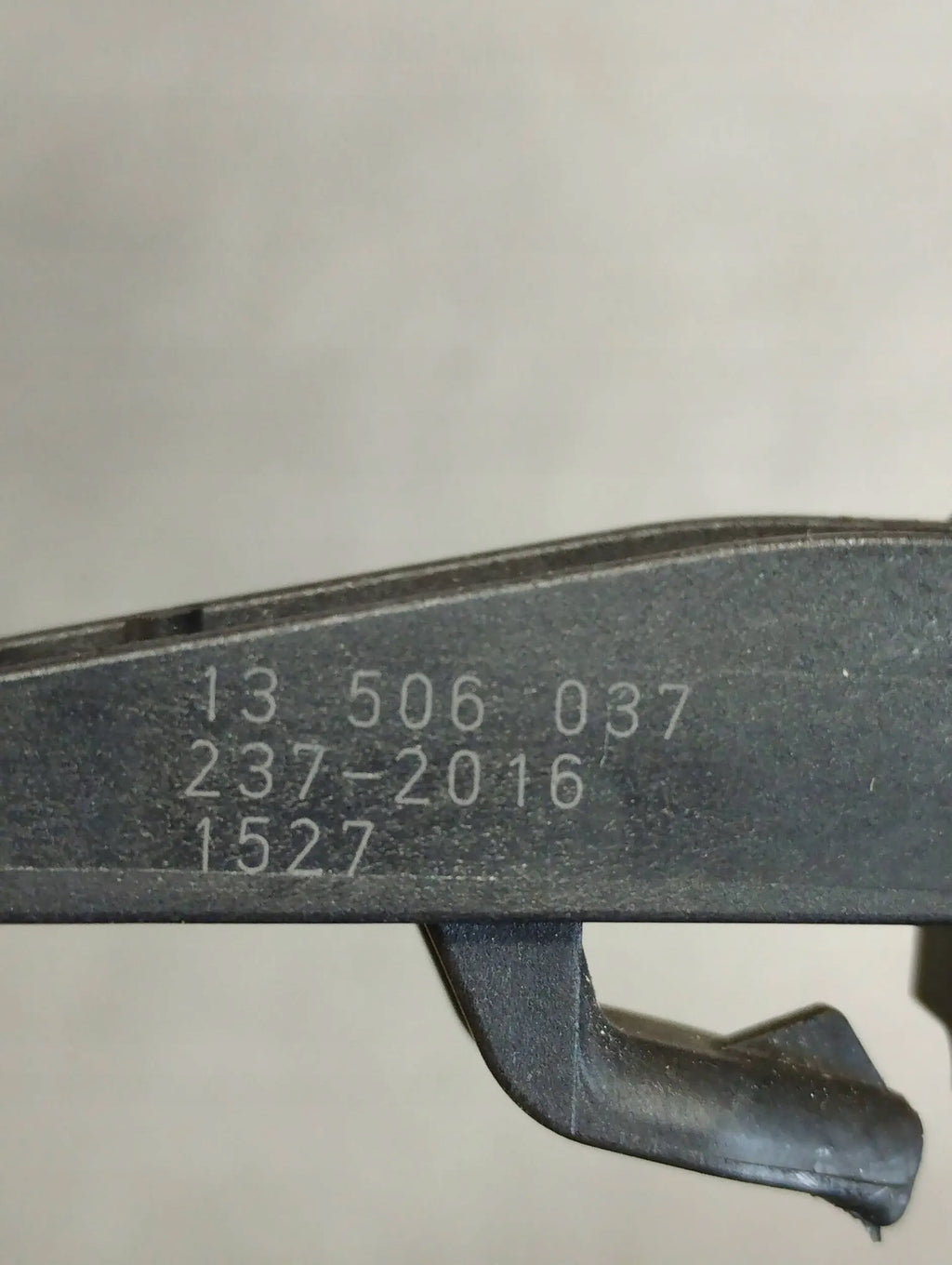 Opel Astra K KOMBI HANDLE RIGHT REAR Z22Y