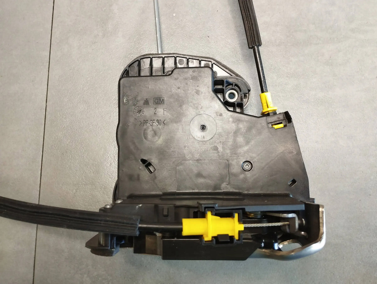 Opel Astra K KOMBI LOCK RIGHT REAR