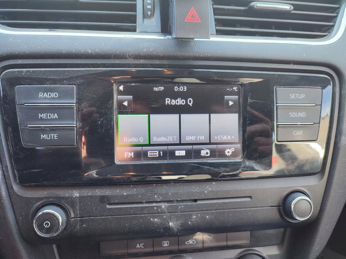 RADIO CD MP3 SKODA OCTAVIA III 5E0035867A