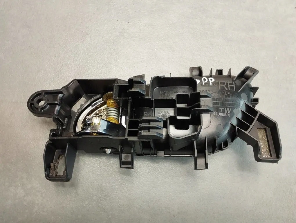 Renault Kadjar DOOR HANDLE INSIDE RIGHT FRONT 806704EA0A
