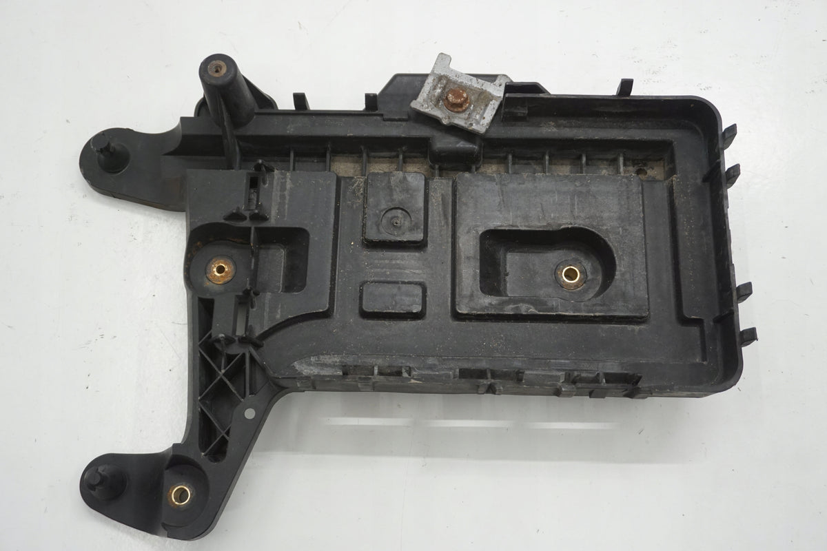 SEAT LEON II 07R BATTERY BASE 1K0915333D
