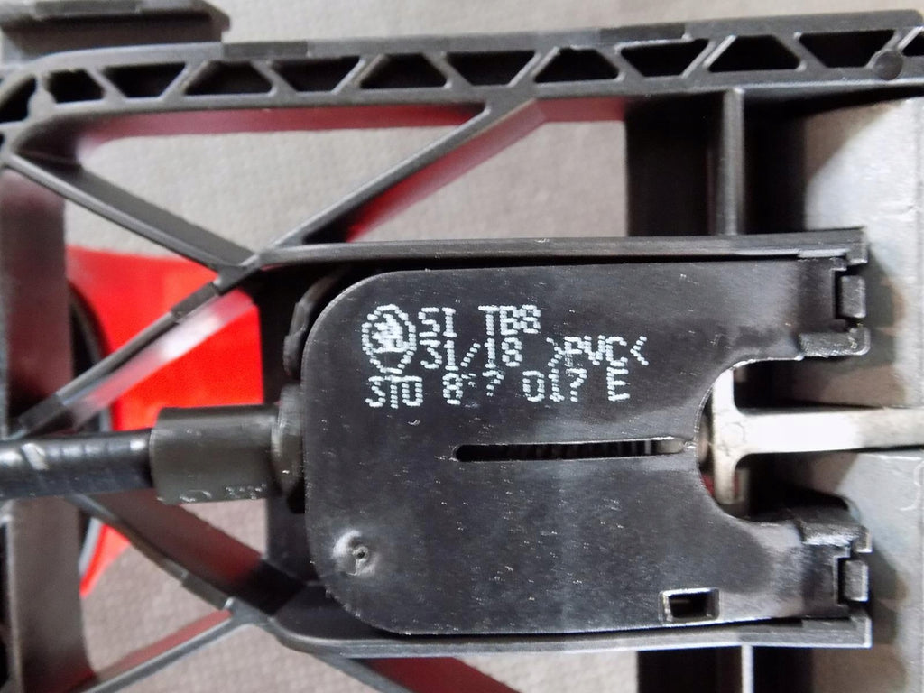 SKODA OCTAVIA 3 HANDLE LEFT REAR LF3P 5G0837205