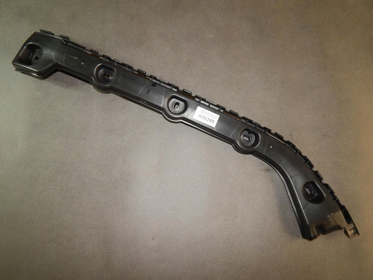 SKODA OCTAVIA BUMPER SLIDE RIGHT REAR 5E5807394B