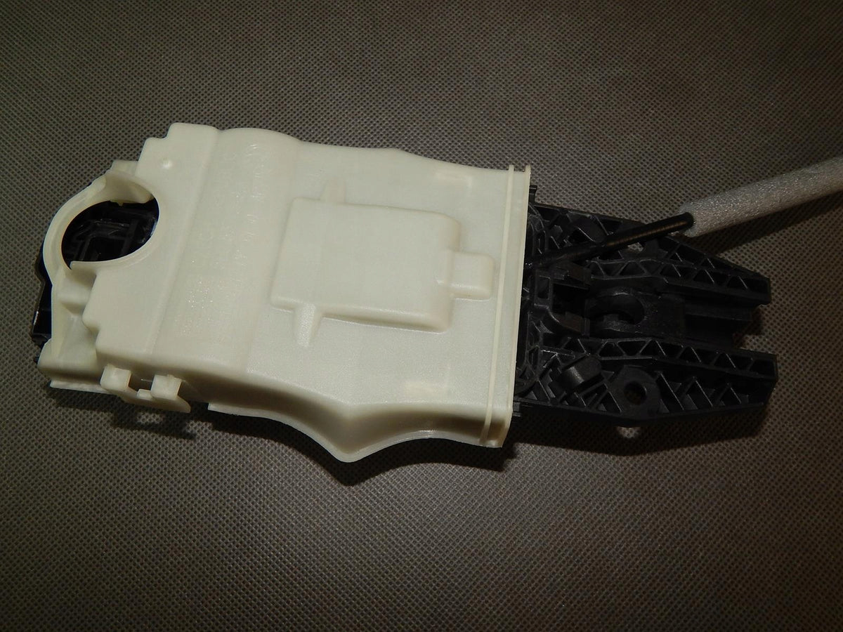 SKODA RAPID HANDLE RIGHT FRONT LA7W