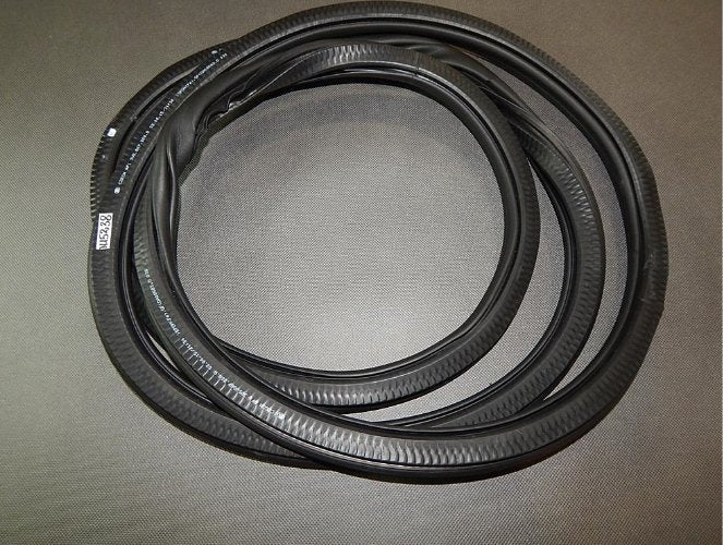 SKODA SUPERB III DOOR SEAL RIGHT 3V5867368B